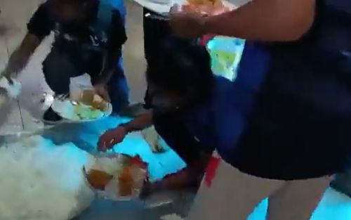 खिलाड़ियों को परोसा गया शौचालय में रखा हुआ खाना , केंद्रीय मंत्री ...